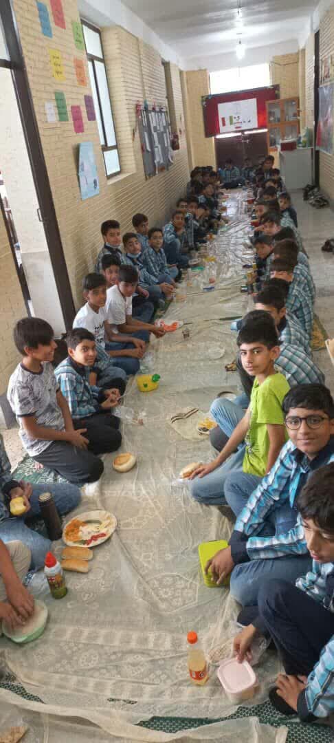 دبستان پسرانه غیرانتفاعی پویش اوز